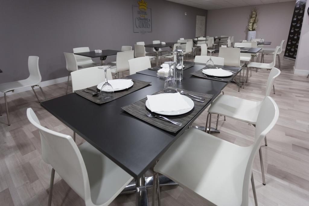 Hotel Familia Conde 3*